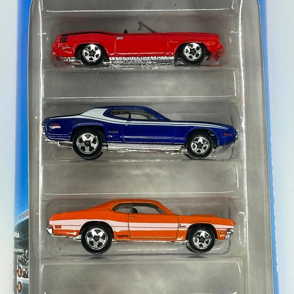 Hot Wheels Mopar Mania 5-Pack 2009 Dodge Charger Plymouth GTX Belvedere Diecast